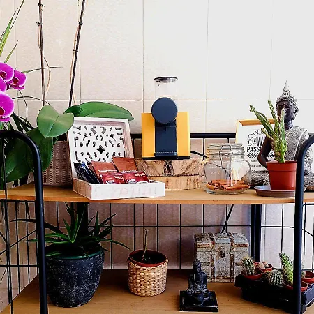 Kintsugi Center *