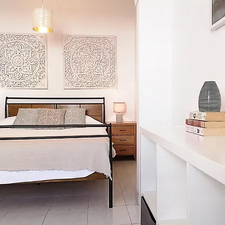Homestay Kintsugi Center Lagos
