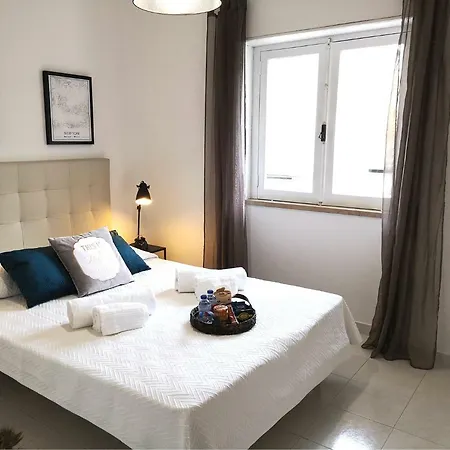 Kintsugi Center Homestay *